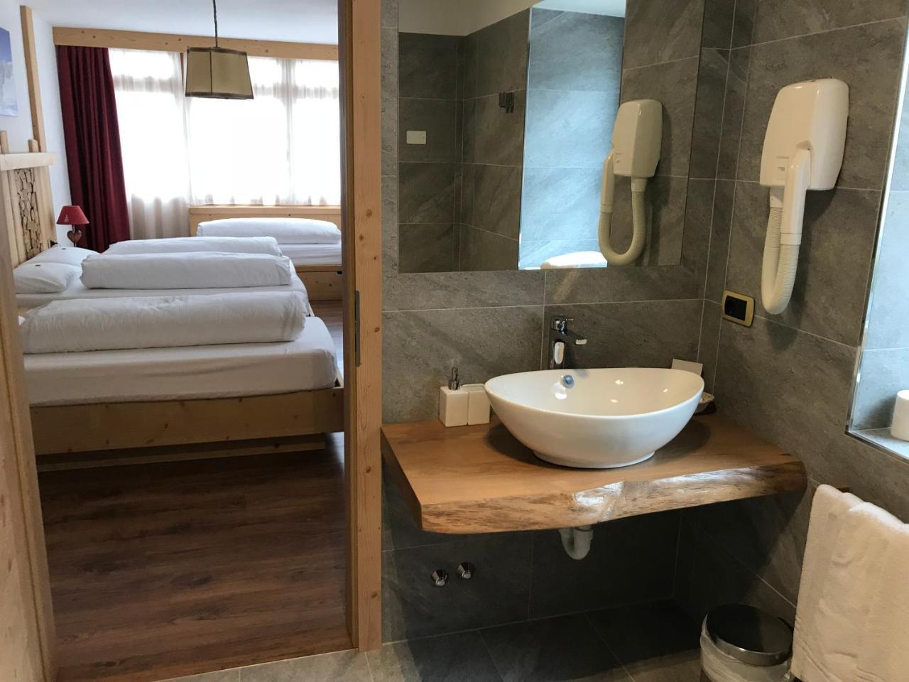 Hotel Piedibosco Moena Εξωτερικό φωτογραφία
